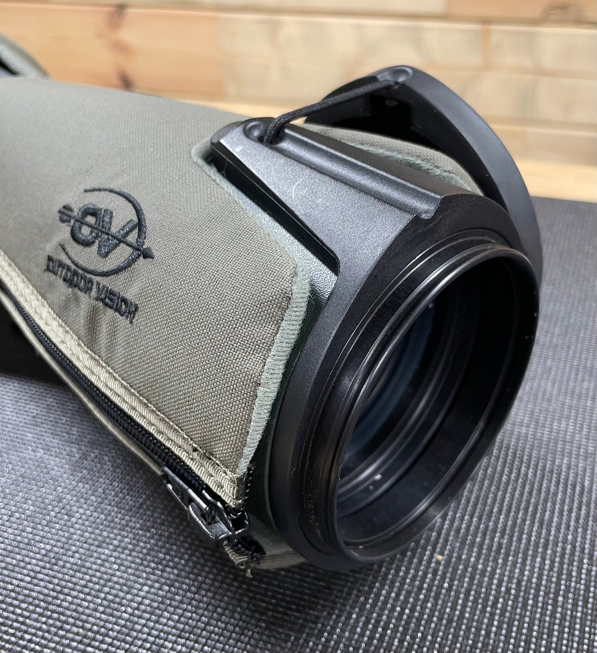 SWAROVSKI STR 80 STAY-ON CASE (PRE-ORDER)