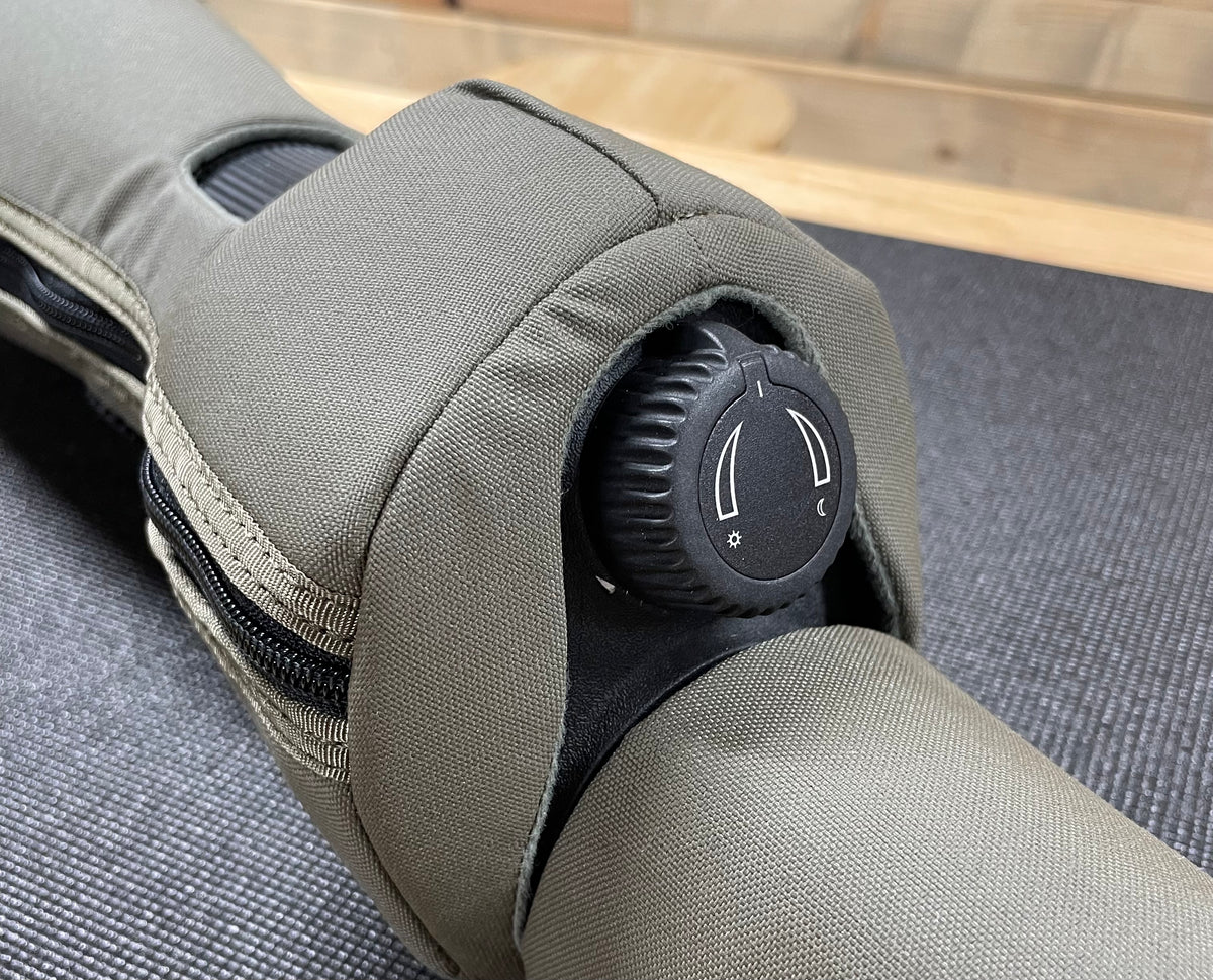 SWAROVSKI STR 80 STAY-ON CASE (PRE-ORDER)